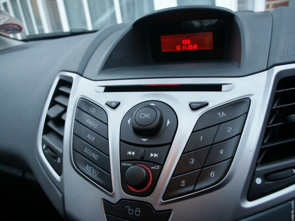 Ford Fiesta Ok button